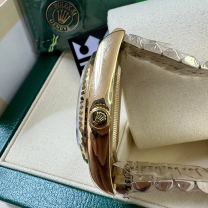 Rolex Day-Date 40 – Gold Dial